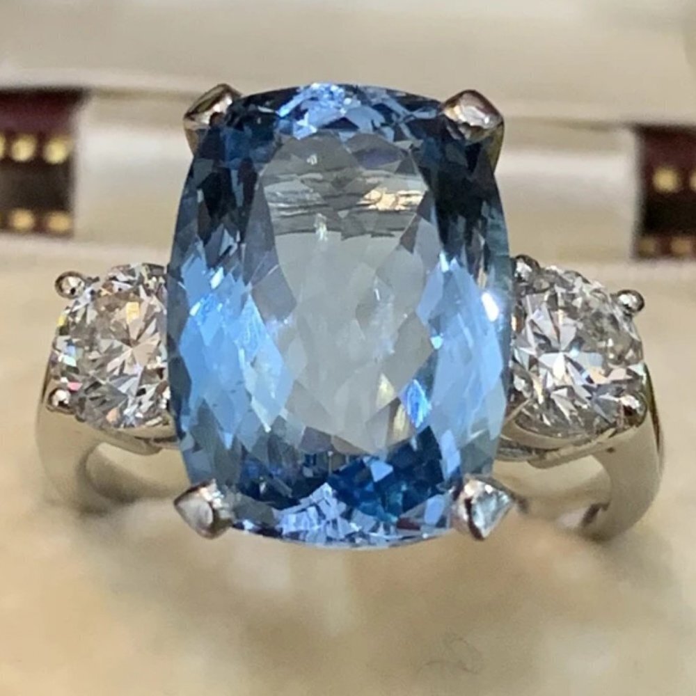 🎁Crystal Clear Large Radiant Cut CZ Silver Plated Beautiful Ring for, UN…